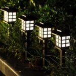 Solarna Dekorativna Lampa Za Dvorište